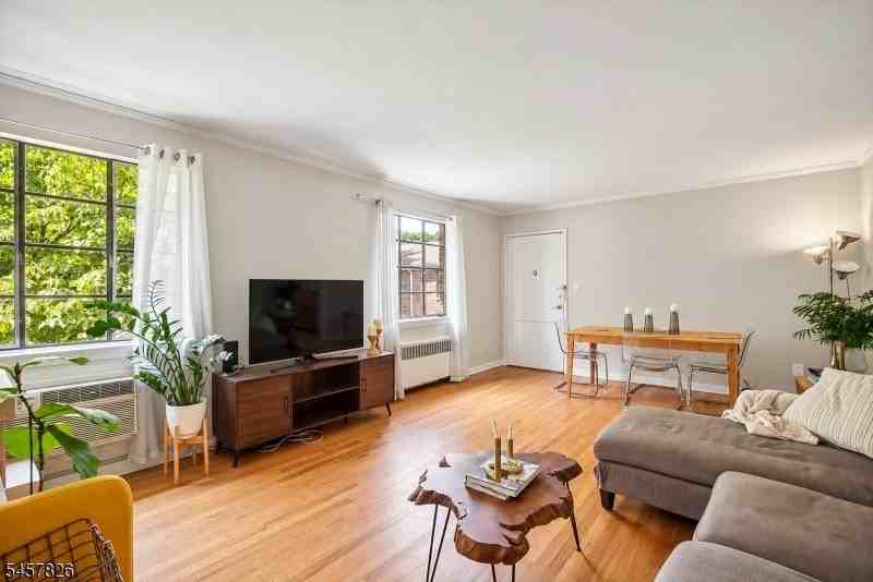 93D Troy Dr #D - Photo 4 of 13