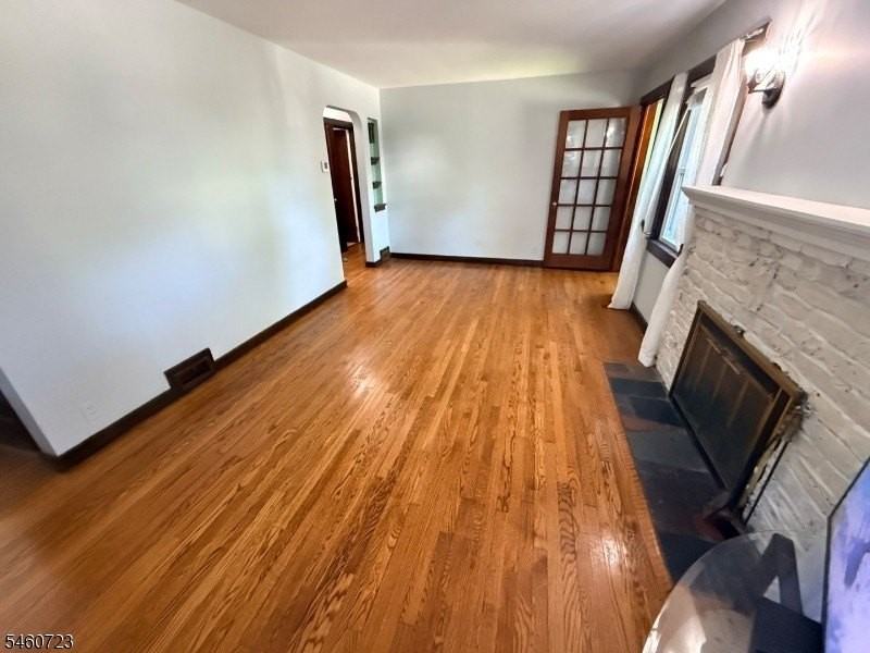 218 Pleasant Ave - Photo 2 of 23