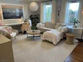featured image of 49 Park Ave Apt 3 #Apt 3