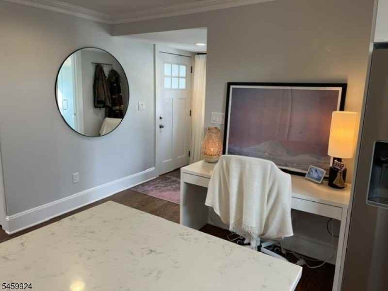 49 Park Ave Apt 3 - Photo 5 of 20