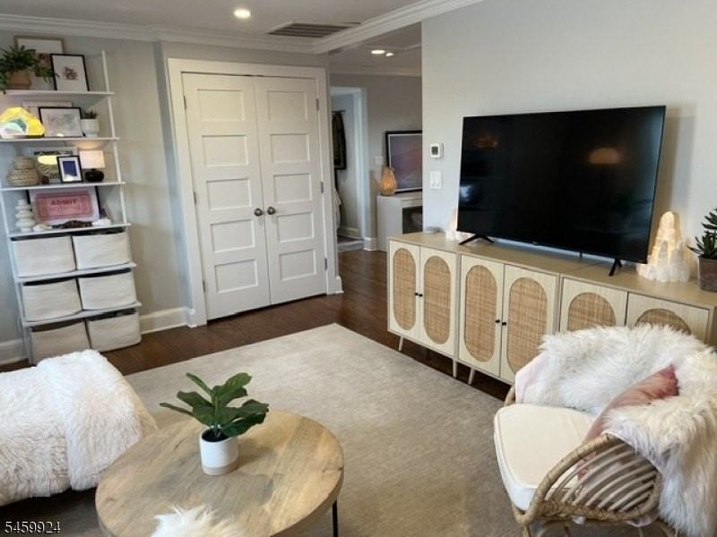 49 Park Ave Apt 3 - Photo 7 of 20
