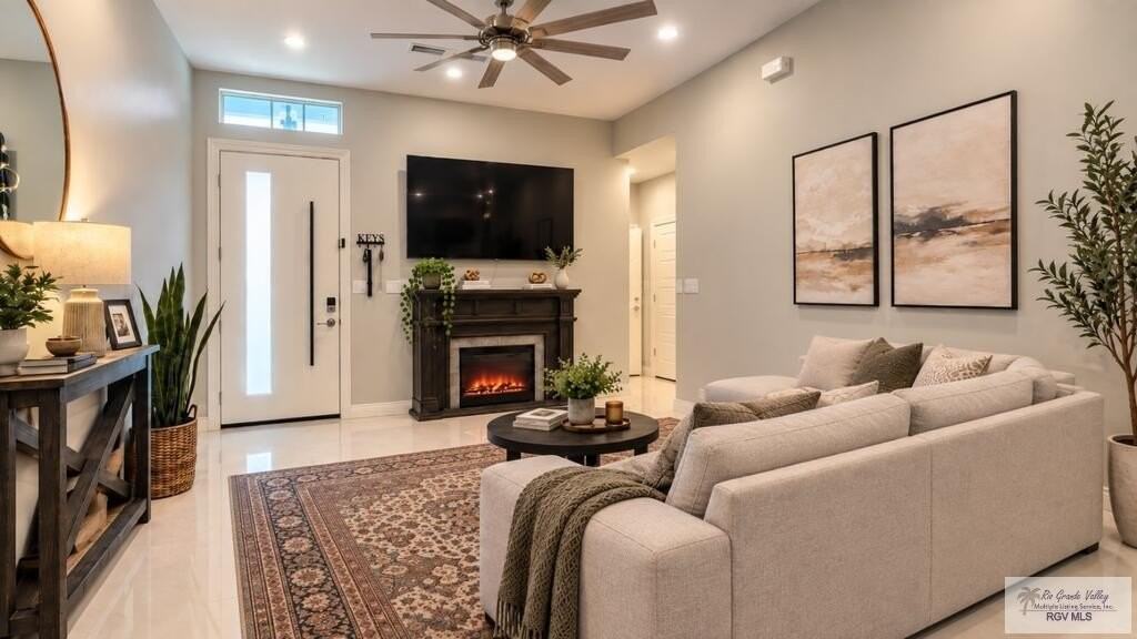 141 Empire Dr - Photo 4 of 10
