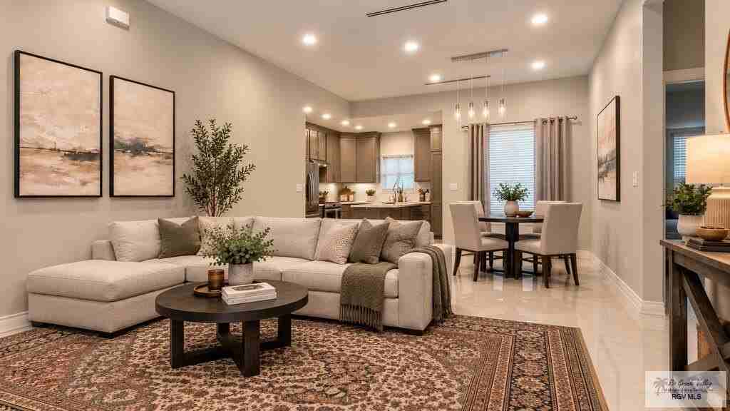 141 Empire Dr - Photo 6 of 10
