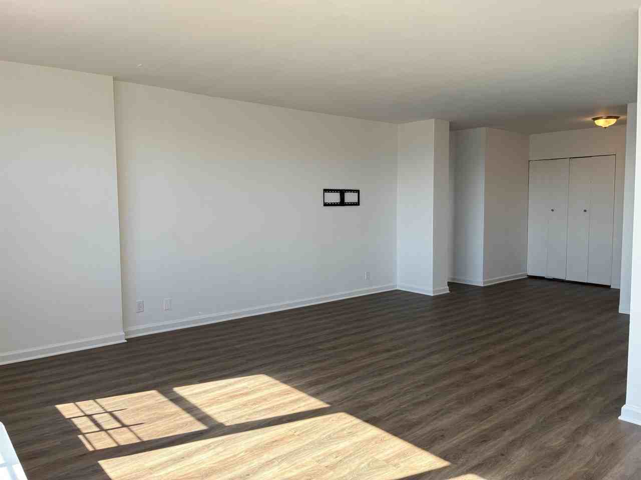 500 Central Ave #1710 - Photo 4 of 26