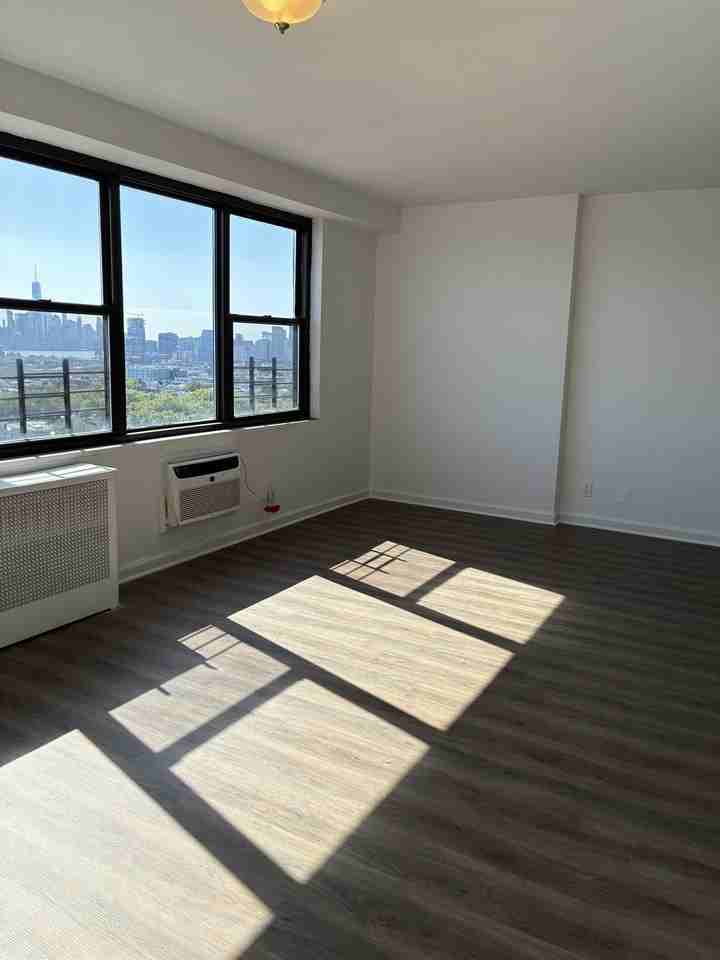 500 Central Ave #1710 - Photo 6 of 26
