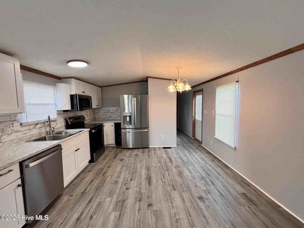135 Heart Pine Ln - Photo 3 of 13