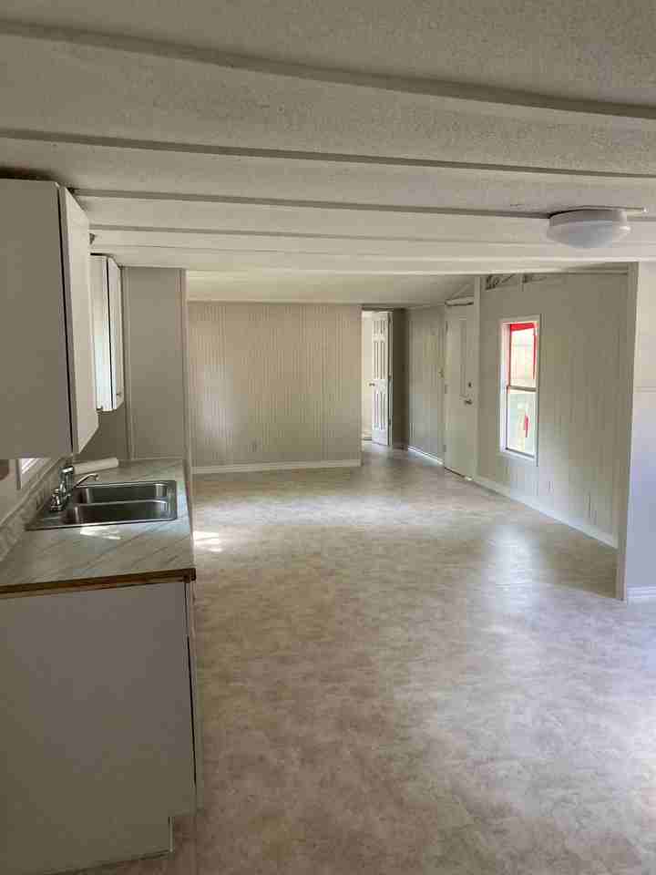 321 W Austin Ave #M - Photo 2 of 5