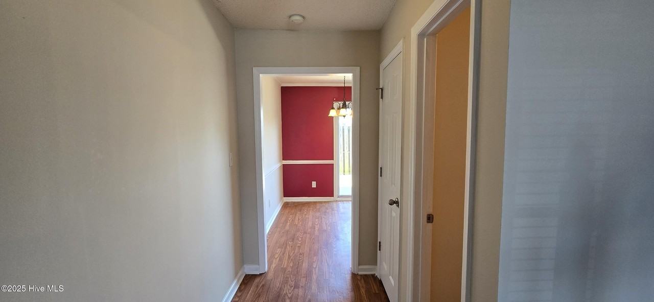1205 Cross Creek Cir #B4 - Photo 5 of 30