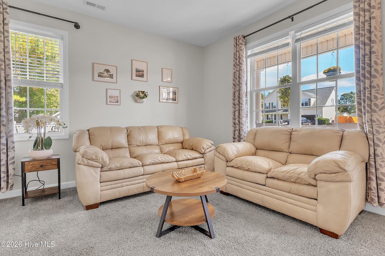 102 Riverbirch Pl - Photo 4 of 18