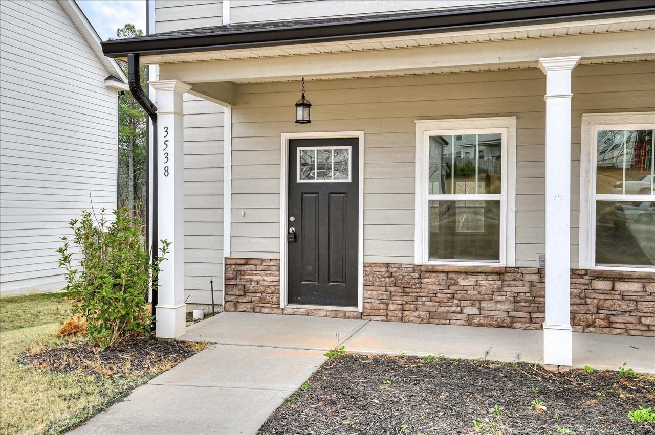 3538 Hilltop Trl - Photo 4 of 48