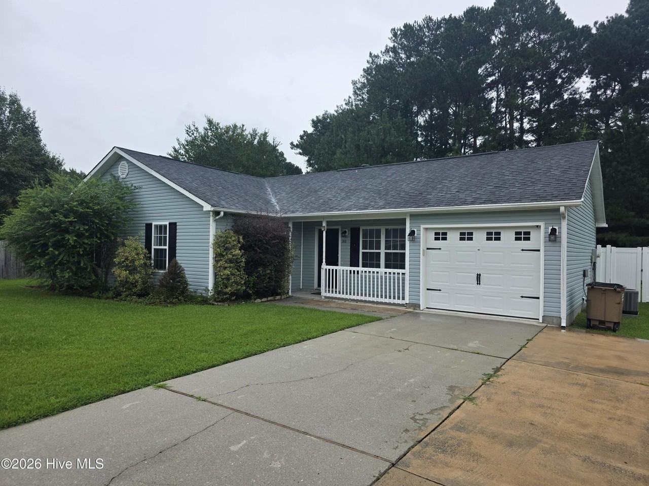 212 Quarterhorse Ln - Photo 2 of 22