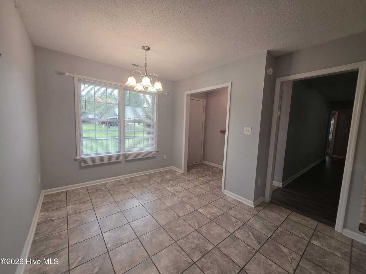 212 Quarterhorse Ln - Photo 4 of 22
