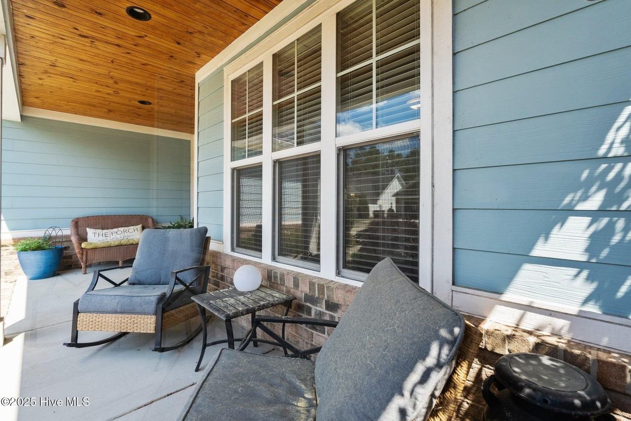 130 Heath Ct - Photo 4 of 50
