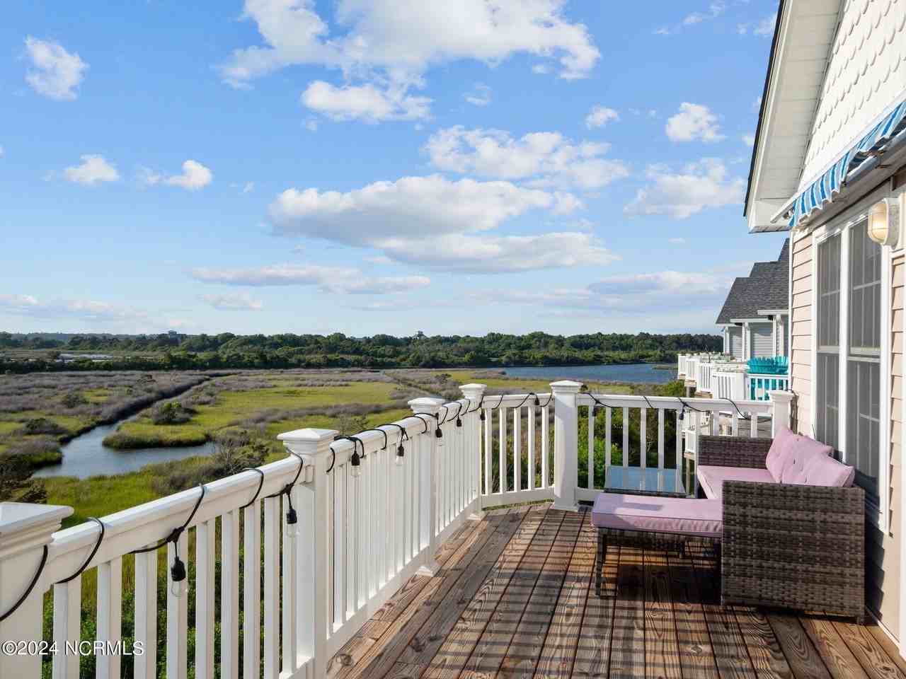 108 Calinda Cay Ct - Photo 3 of 46