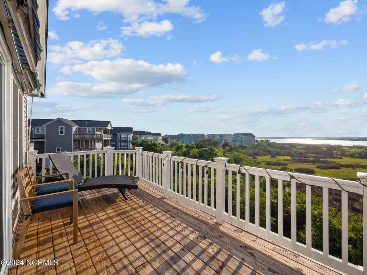 108 Calinda Cay Ct - Photo 4 of 46