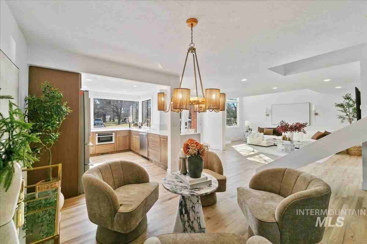 459 S Walnut St - Photo 2 of 50
