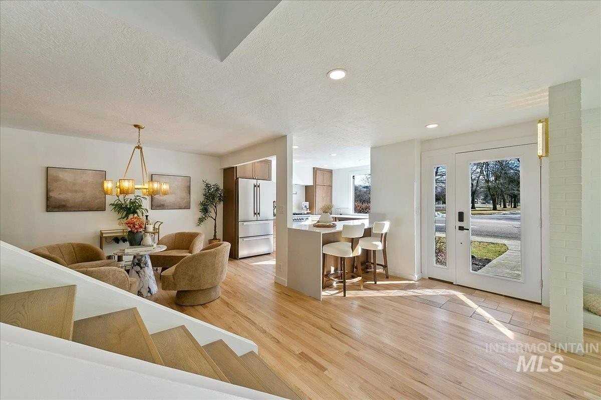 459 S Walnut St - Photo 3 of 50