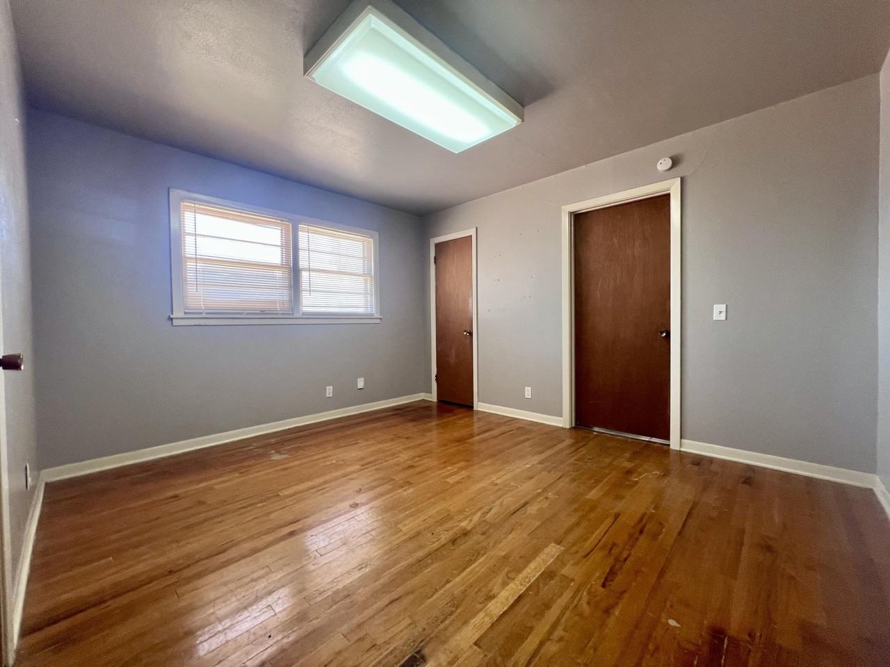 4307 40th St - Photo 5 of 10