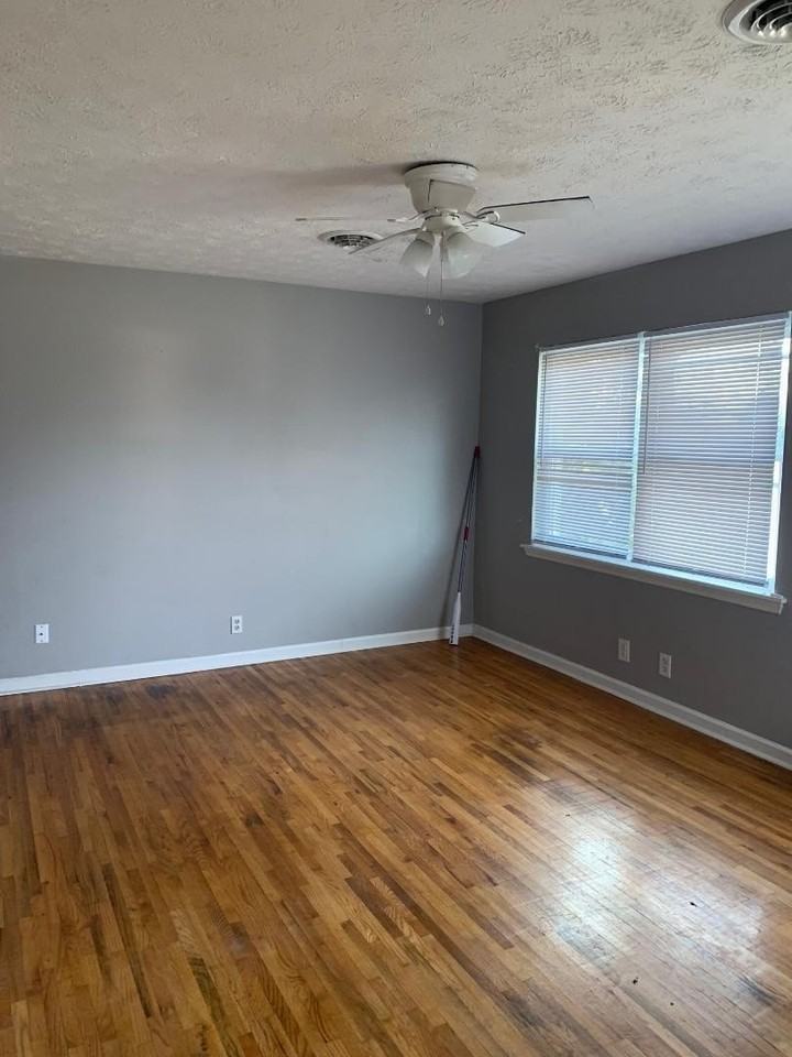 3514 River Park Dr - Photo 2 of 11