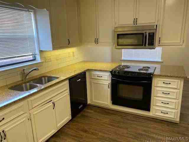 5416 Handel Dr - Photo 4 of 24