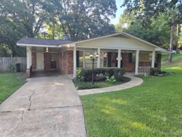 featured image of 111 Easthaven Rd #B
