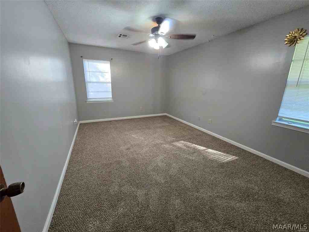 111 Easthaven Rd #B - Photo 4 of 12