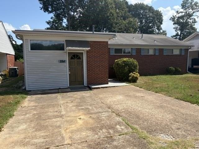 284 N Yates Rd - Photo 2 of 32