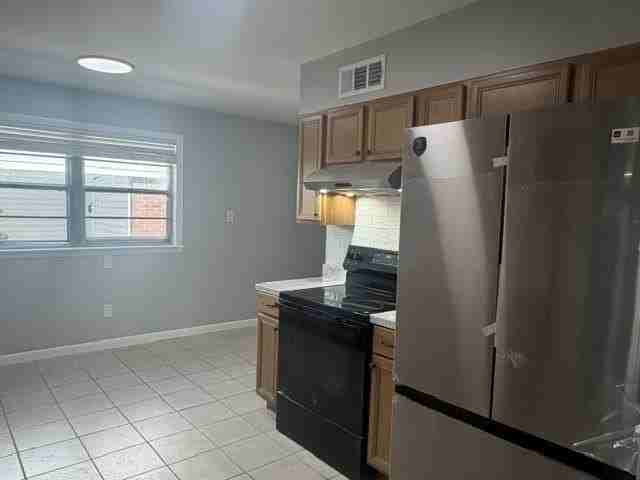 284 N Yates Rd - Photo 5 of 32
