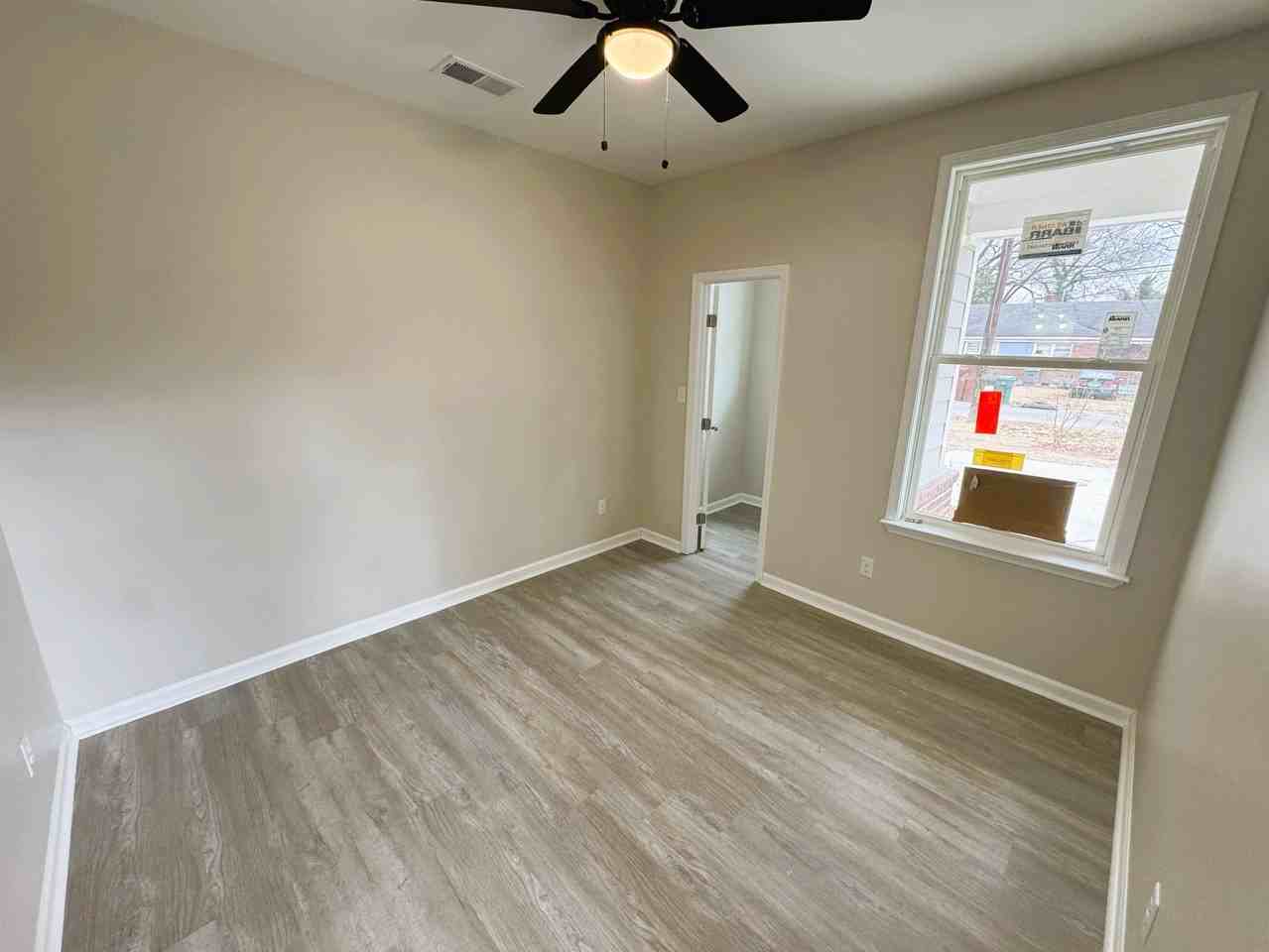 547 Berclair Rd #101 - Photo 4 of 19