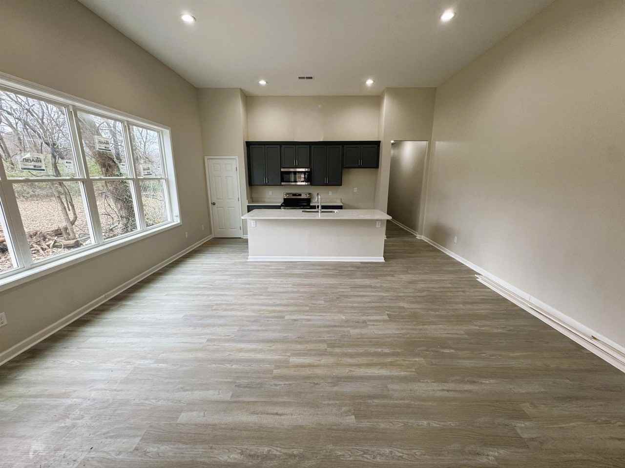 547 Berclair Rd #101 - Photo 6 of 19