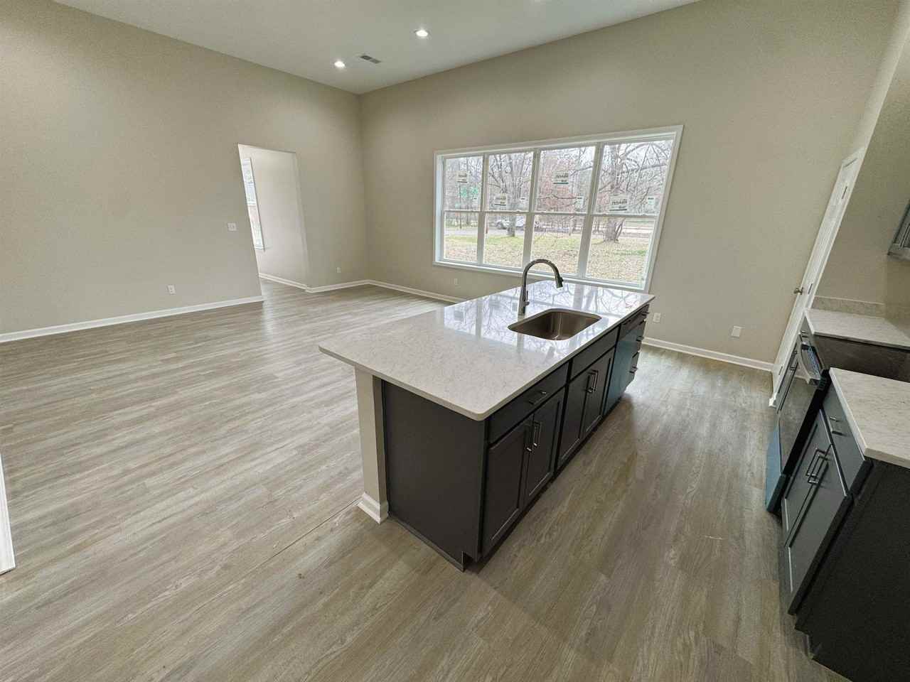 547 Berclair Rd #101 - Photo 7 of 19