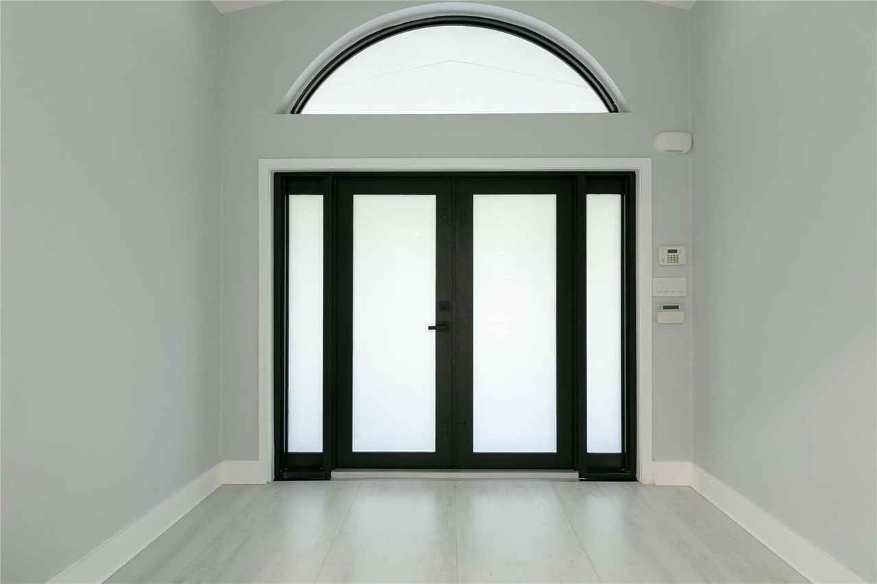 13401 Sw 83rd Ave - Photo 5 of 8