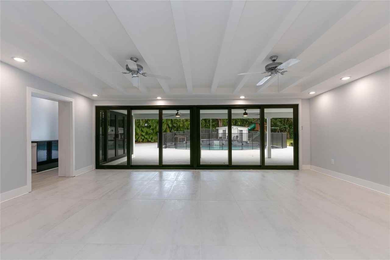 13401 Sw 83rd Ave - Photo 6 of 8