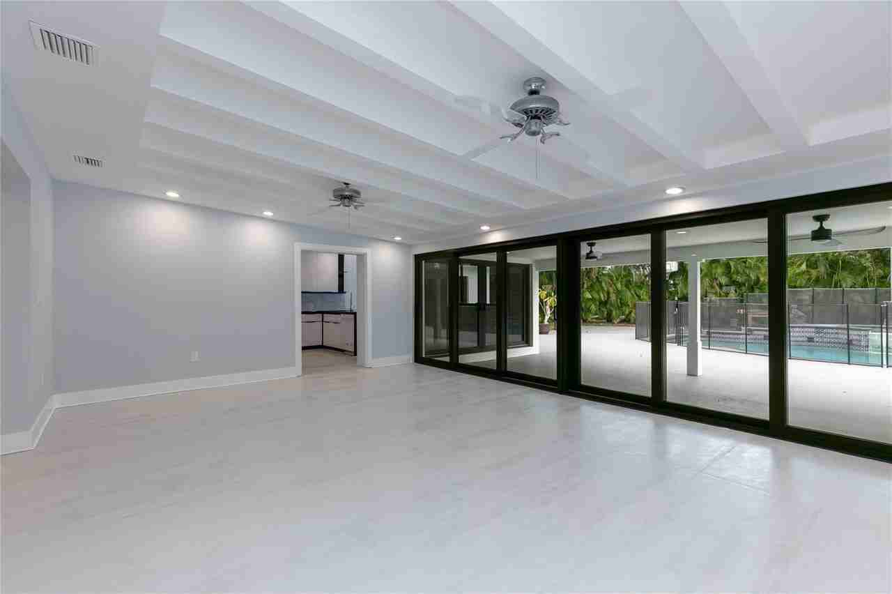 13401 Sw 83rd Ave - Photo 7 of 8