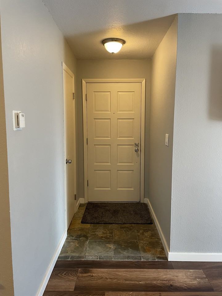 2290 East Fremont Avenue - 1Unit A #1 - Photo 5 of 19