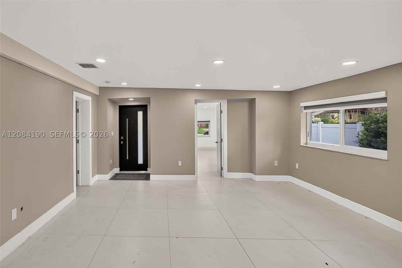533 Mokena Dr - Photo 5 of 28