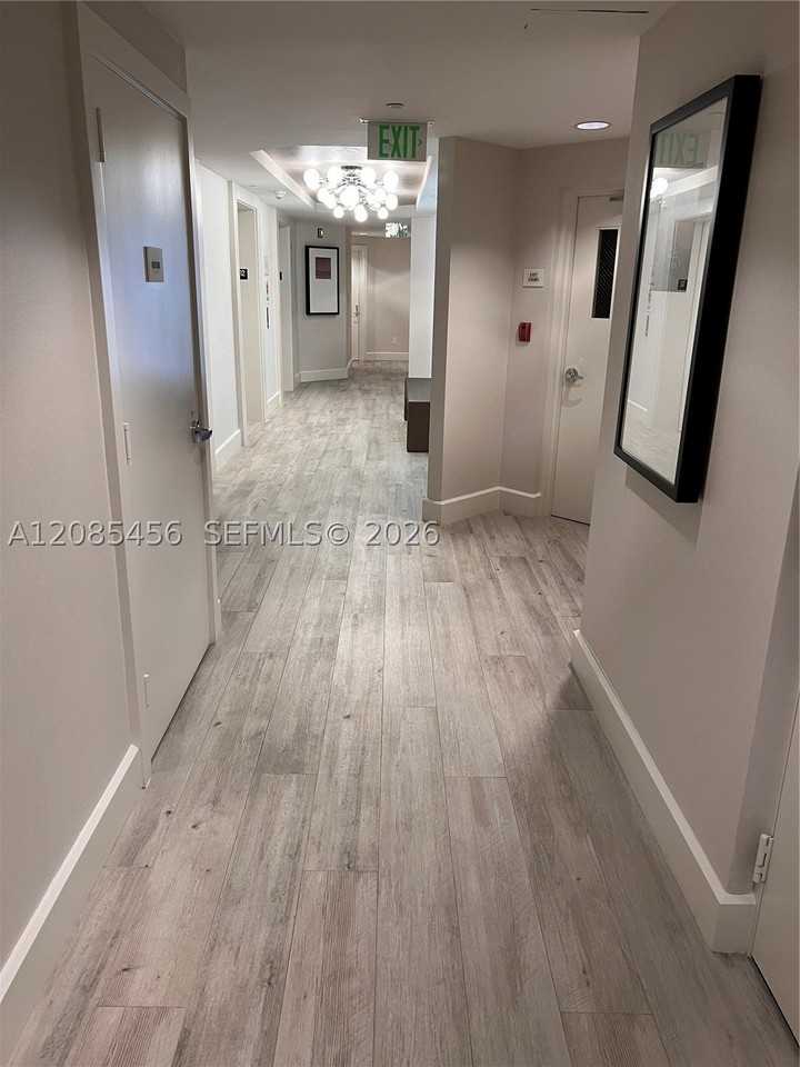 21055 Ne 37th Ave #1206 - Photo 2 of 50