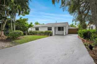 2041 Ne 182nd St - Photo 1 of 1