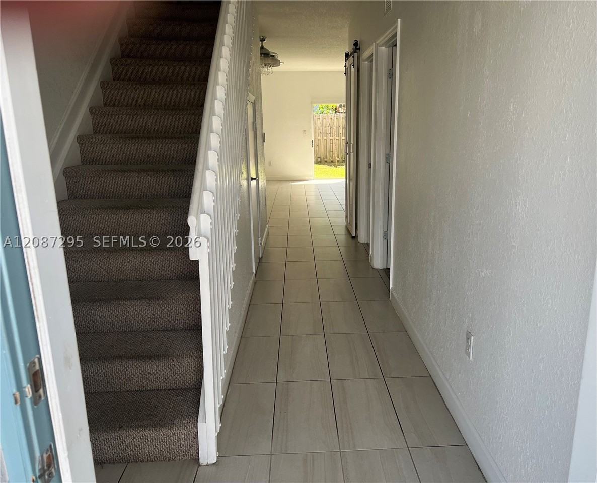 391 Nw 12th Ave - Photo 2 of 34