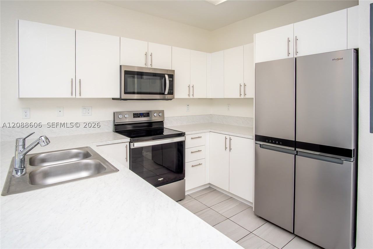 1210 Nw 4th Ln #1210 - Photo 7 of 24
