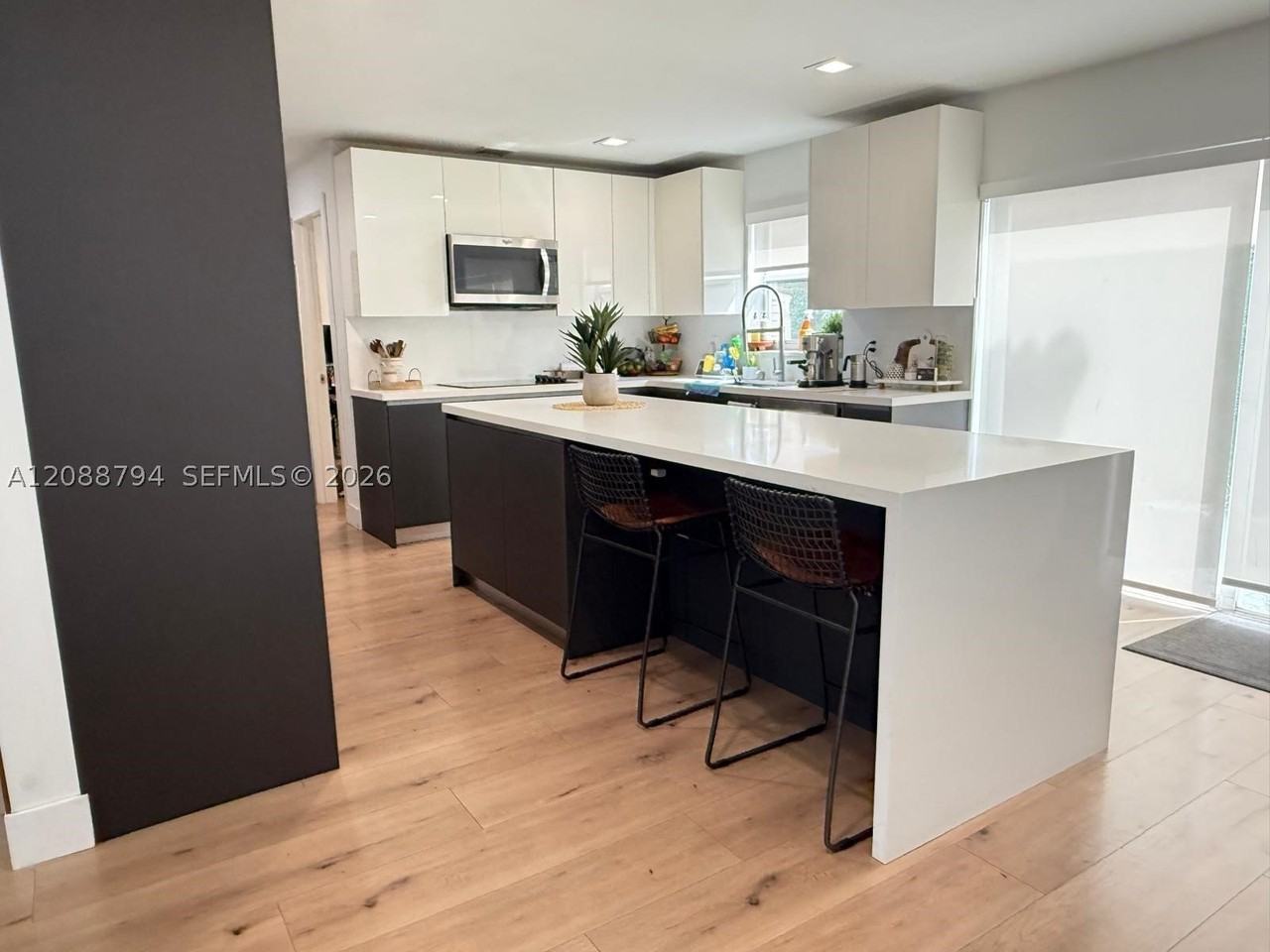 11256 Nw 51st Ter - Photo 6 of 25