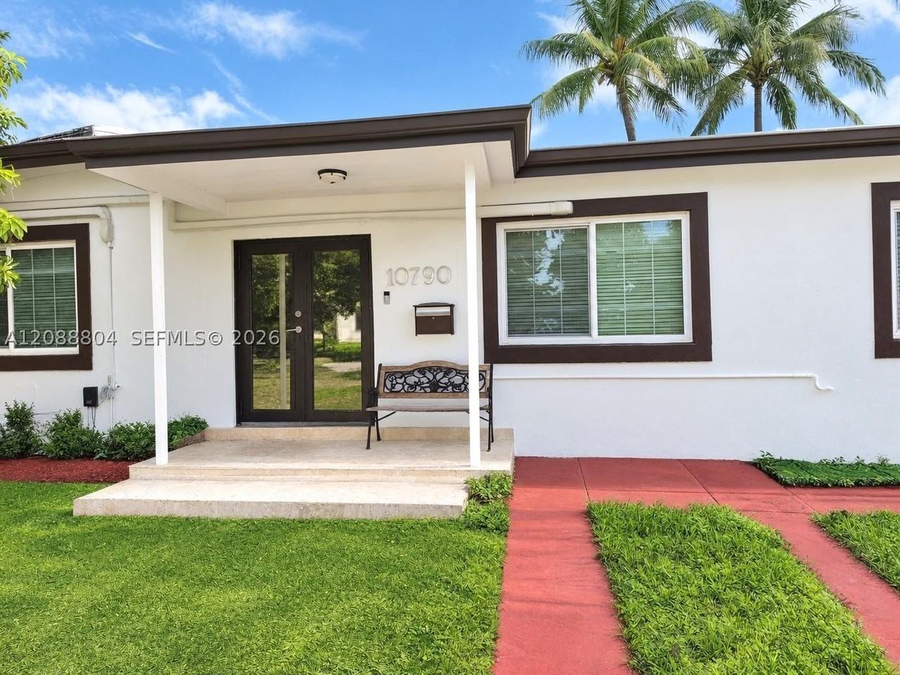 10790 Sw 46th St - Photo 5 of 7