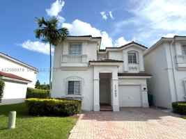 featured image of 11462 Nw 69th Ter