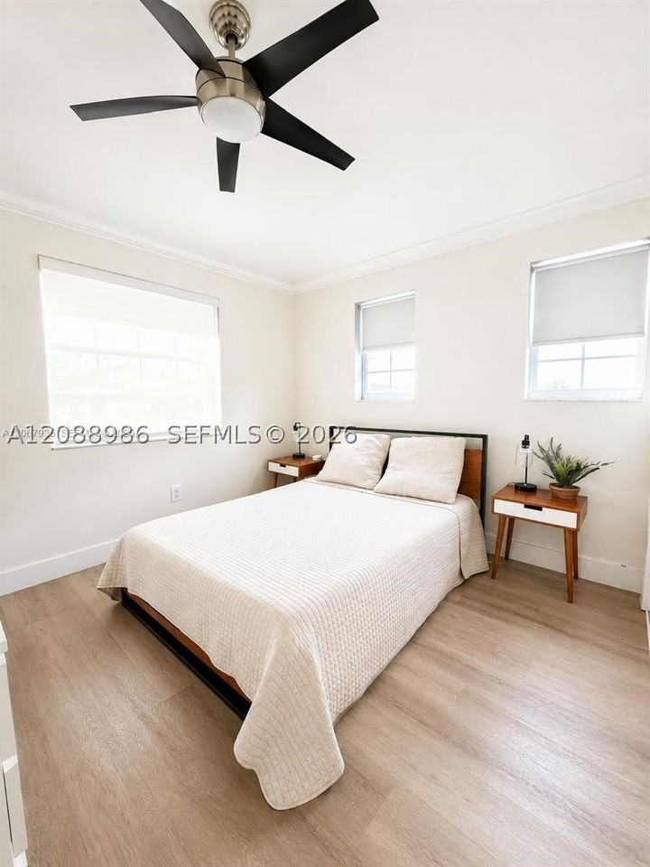 16382 Sw 139th Ave - Photo 7 of 11