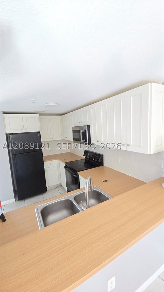 328 Nw 12th Ave #12 - Photo 5 of 14