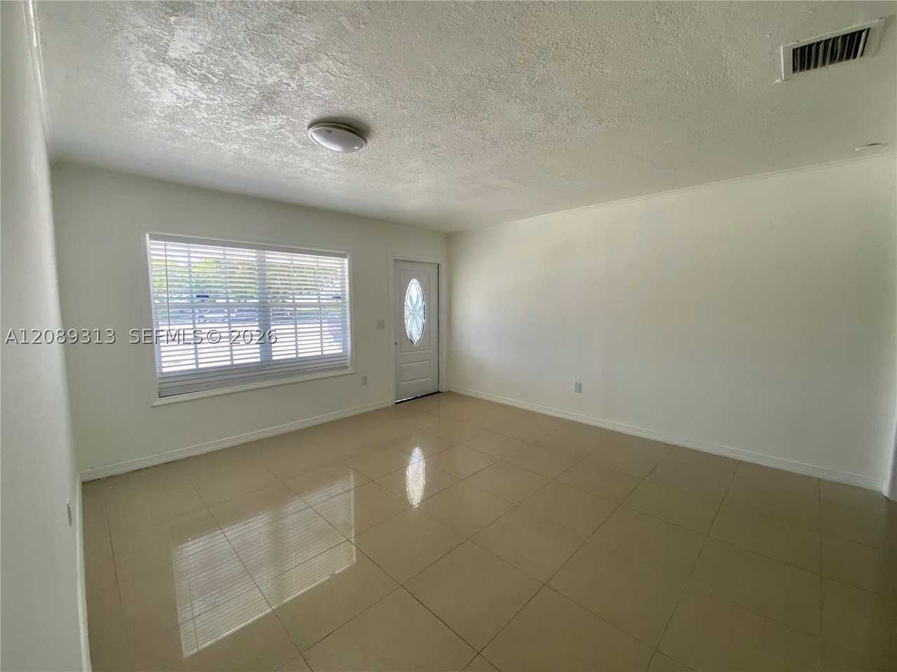 13242 Ne 16th Ave #13242 - Photo 2 of 9