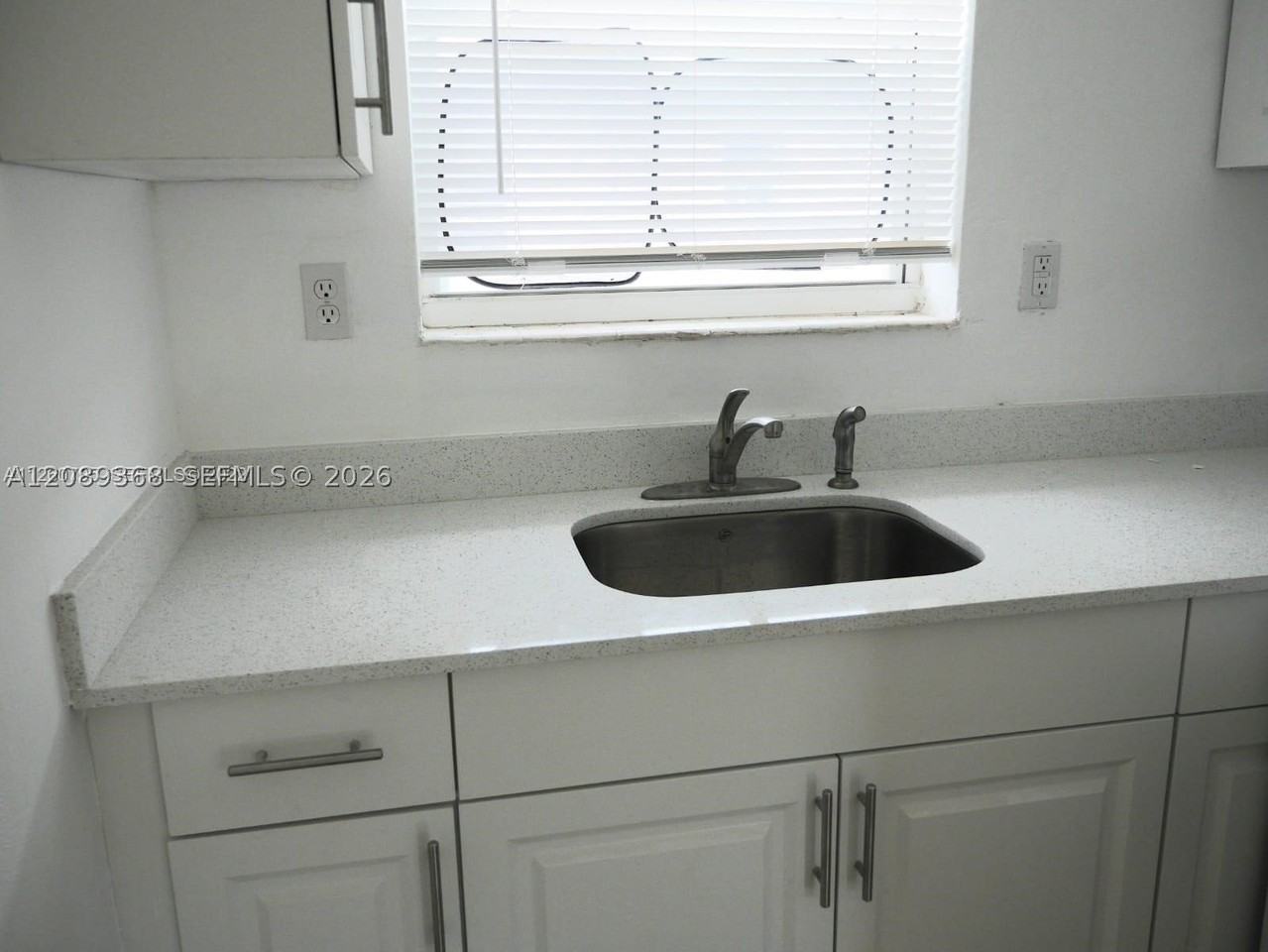 55 W 9th St #1 - Photo 4 of 7