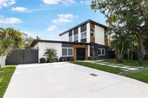 featured image of 3056 Ne 14th Ave #0