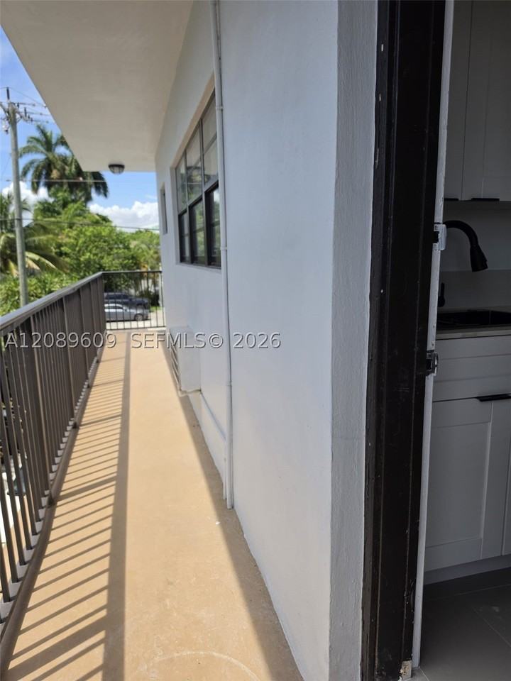 7845 Ne Bayshore Ct #12A
