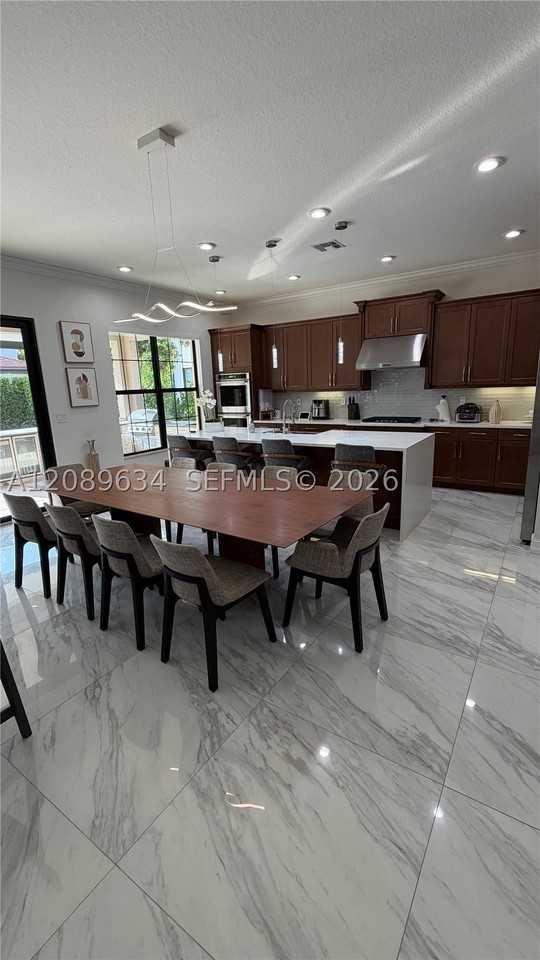 9105 Carrington Ave #0 - Photo 4 of 34